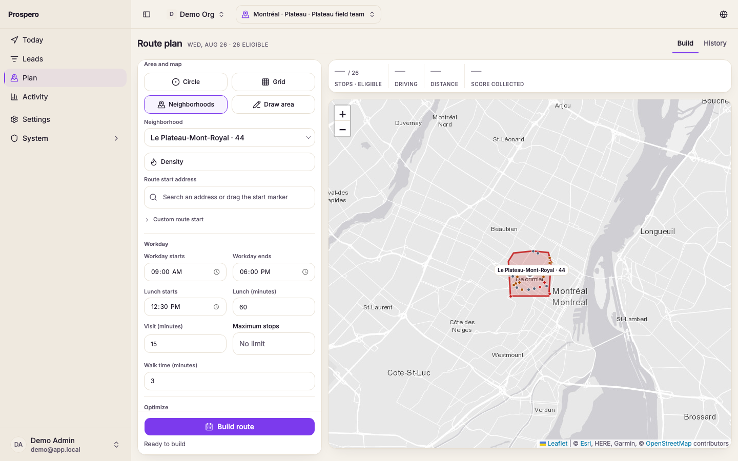 Area and map set to Neighborhoods with Le Plateau-Mont-Royal chosen, its outline and its eligible leads drawn on the route map